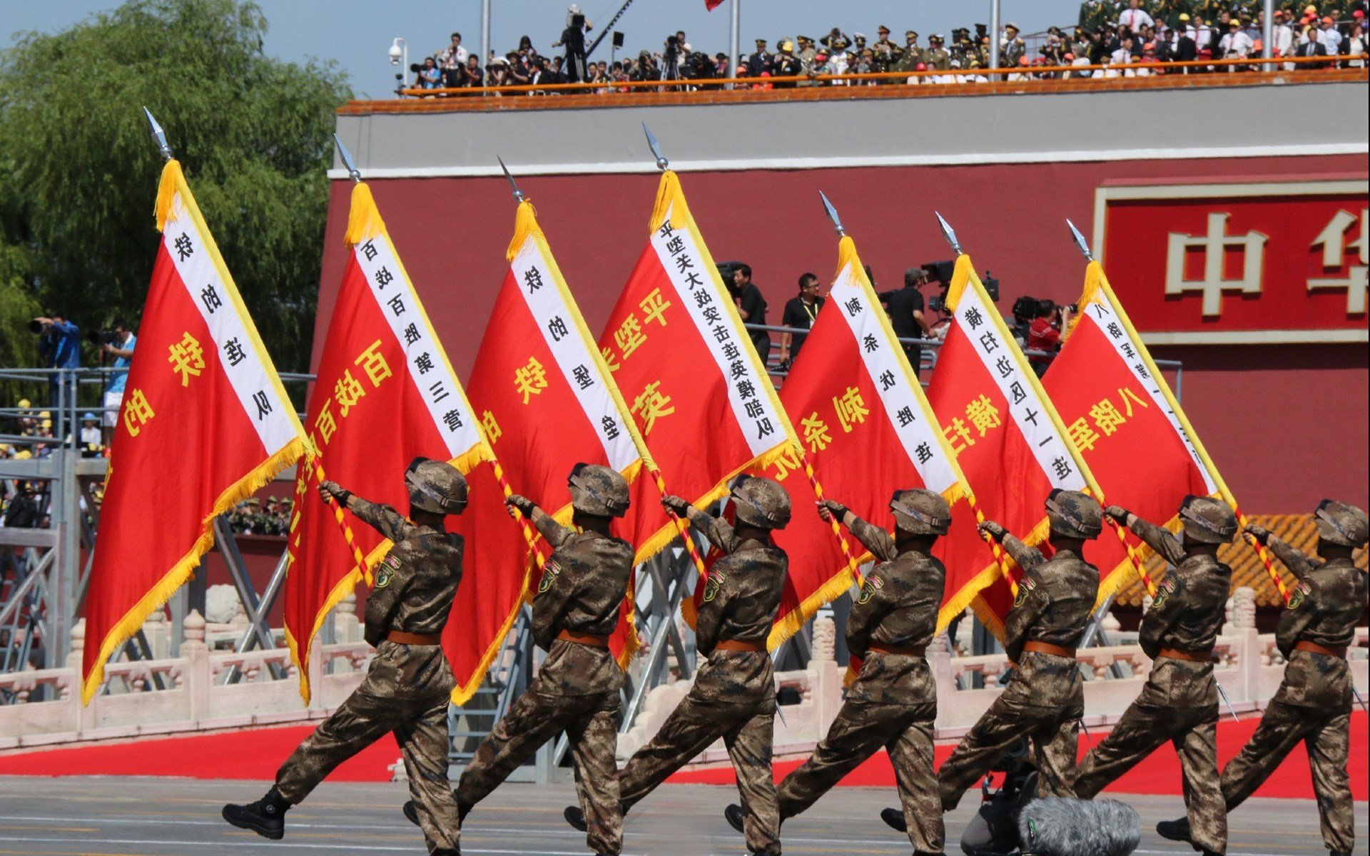 山东泰山年轻球员入选国家队，山东泰山足球俱乐部球员